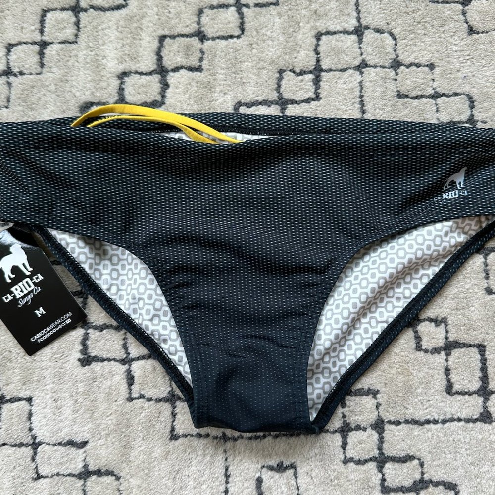 NWT Carioca Sunga Medium Brief
